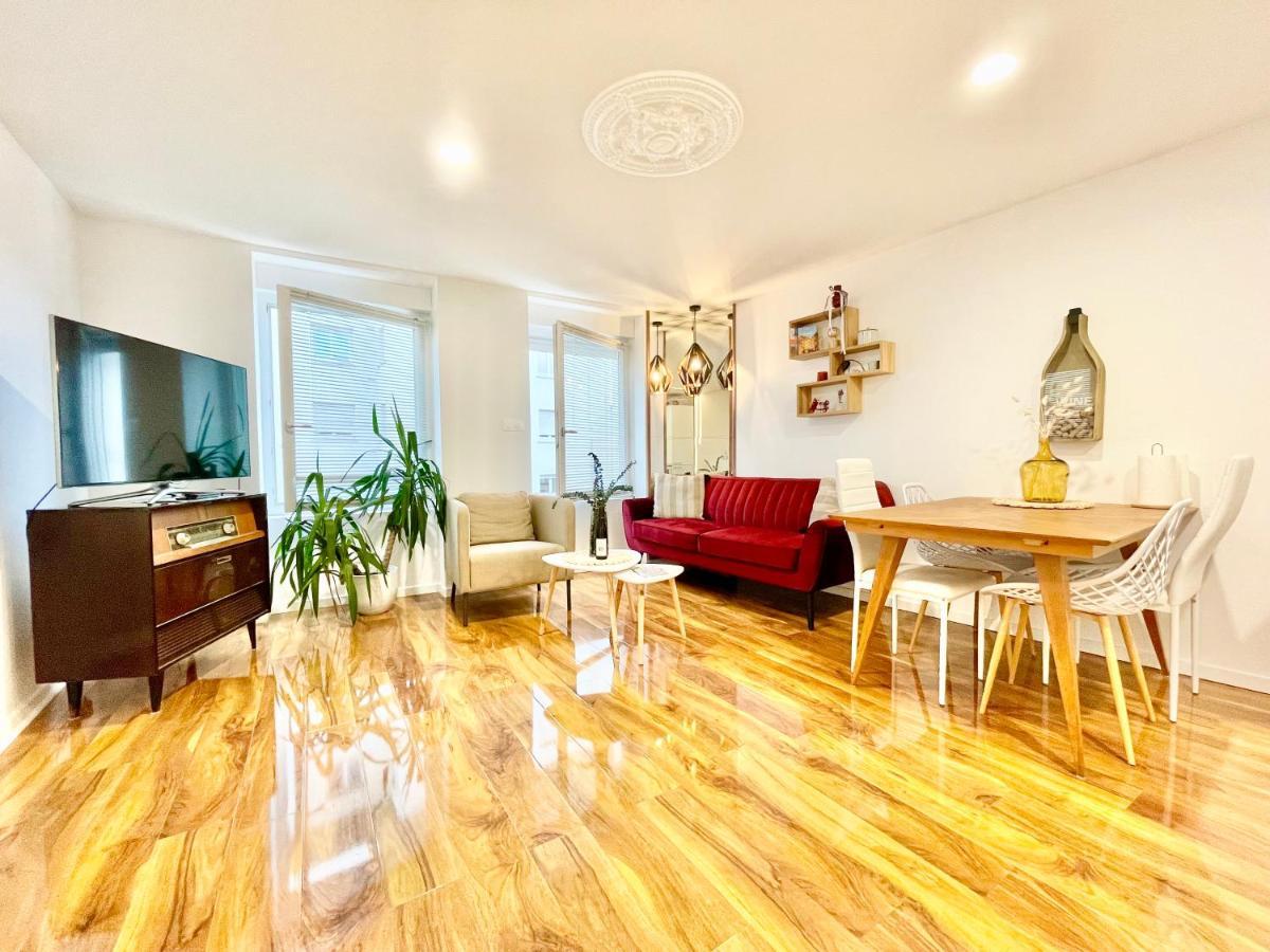 Le Rosacker - Proche Centre Ville Et Gare - Terrasse - Parking Gratuit 2 Places - 2 Chambres - 2 Salles De Bain - Netflix 콜마 외부 사진